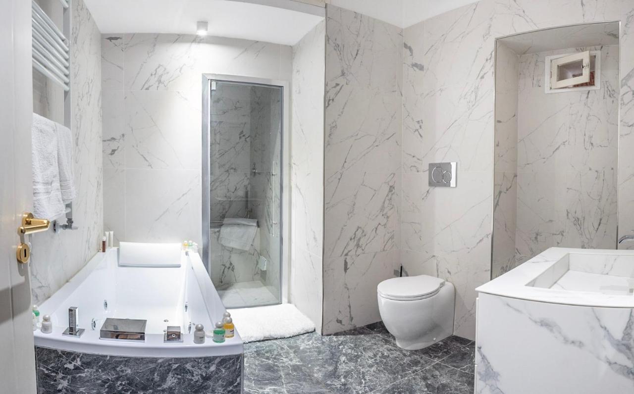Domus Nannini Spa - L' Arco Di Matteotti Сієна Екстер'єр фото